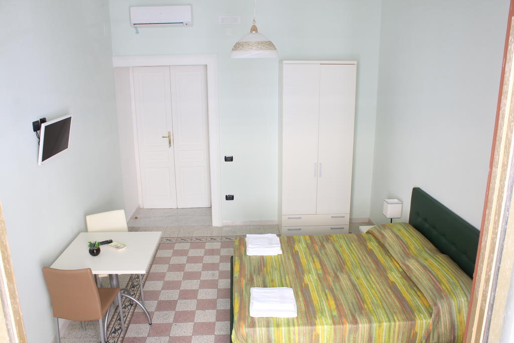 Bed & Breakfast San Francesco Salerno Pokoj fotografie